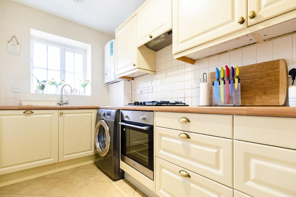 South Downs retreat house with parking Hotel in Chichester