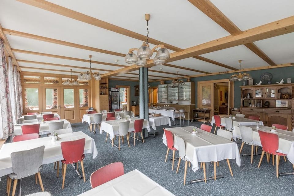 Hotel Baeren Hotel in Canton of Valais