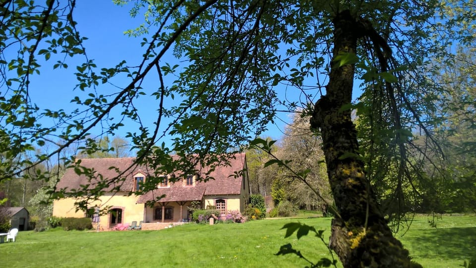 La Jonquire Hotel in Centre-Val de Loire