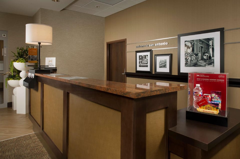 Hampton Inn & Suites San Antonio-Downtown/Market Square Hotel in San Antonio