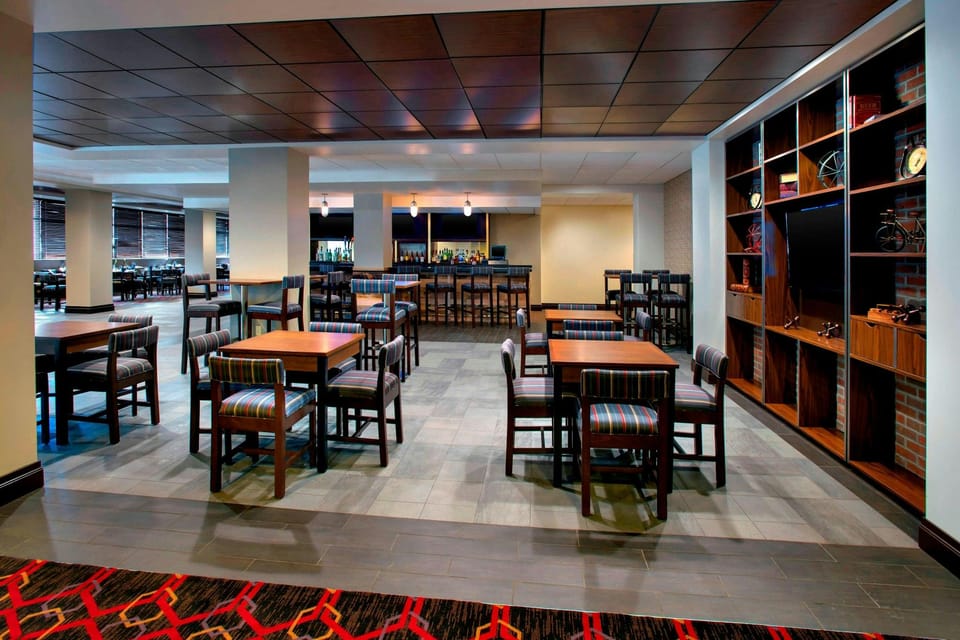 Four Points by Sheraton Charleston Hotel in Charleston