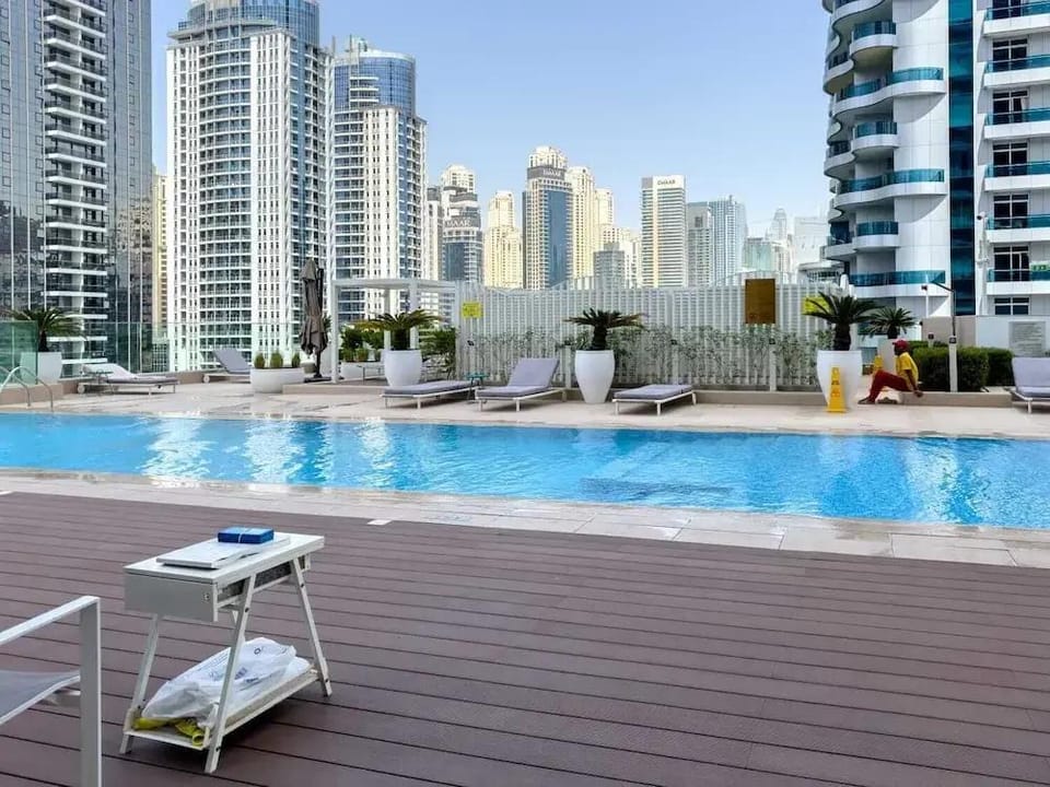 Marco Polo - Stunning 2 BR With Marina Views | Huge Pool & Gym Hotel in Dubai