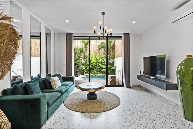 Sunny Nelayan 1 by Hombali Hotel in North Kuta