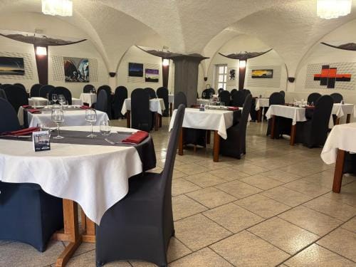 Les Hirondelles Hotel in Auvergne-Rhône-Alpes