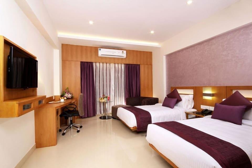 Hotel Chrysoberyl Hotel in Kottayam
