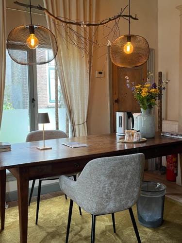 B&B De Kamer Hiernaast Hotel in Gouda