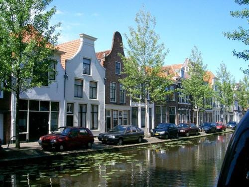 B&B De Kamer Hiernaast Hotel in Gouda