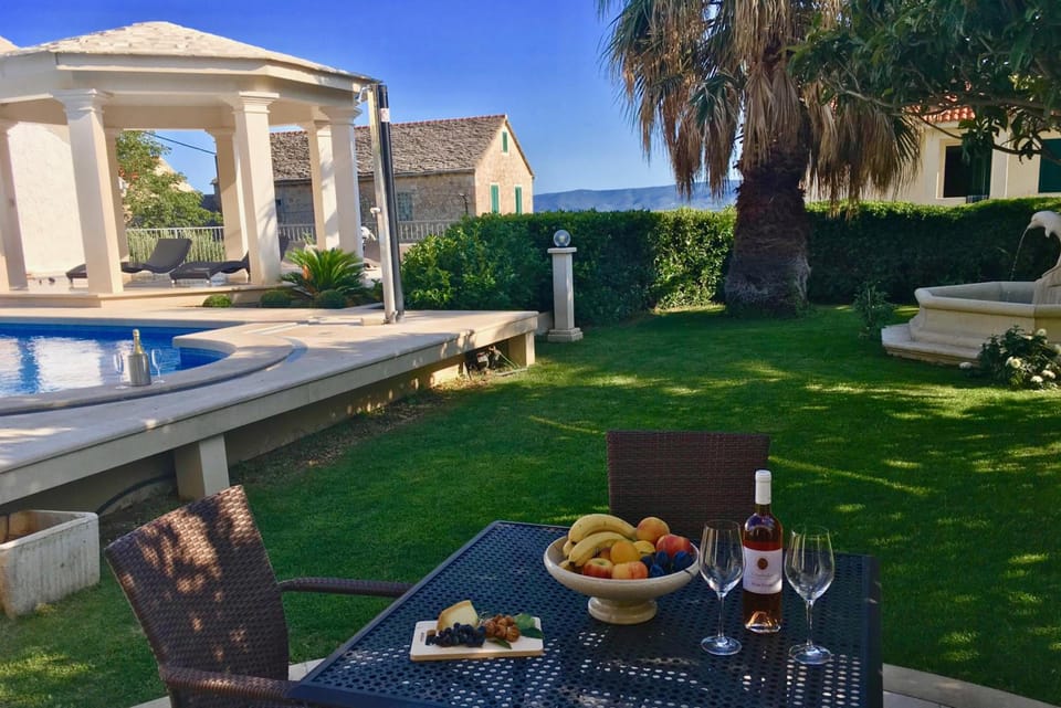 Apartments Villa Jadranka Adults only Hotel in Bol