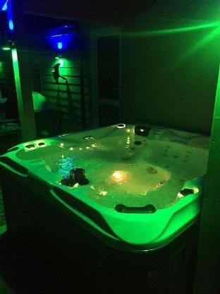 Pamper House Holiday Home And Annex Hotel in Ferndown