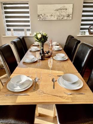 Pamper House Holiday Home And Annex Hotel in Ferndown