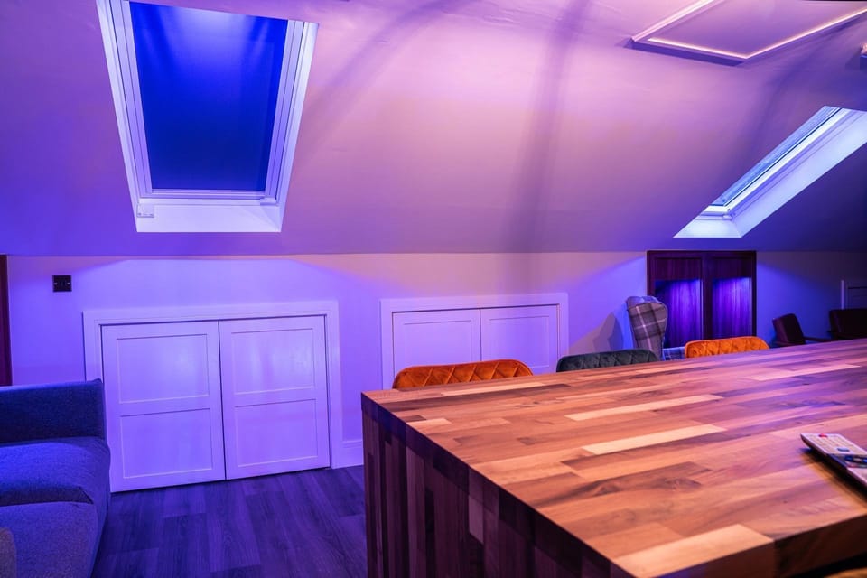 Stunning Annex Apartment, Pool, Steam Room and Gym Hotel in Dewsbury