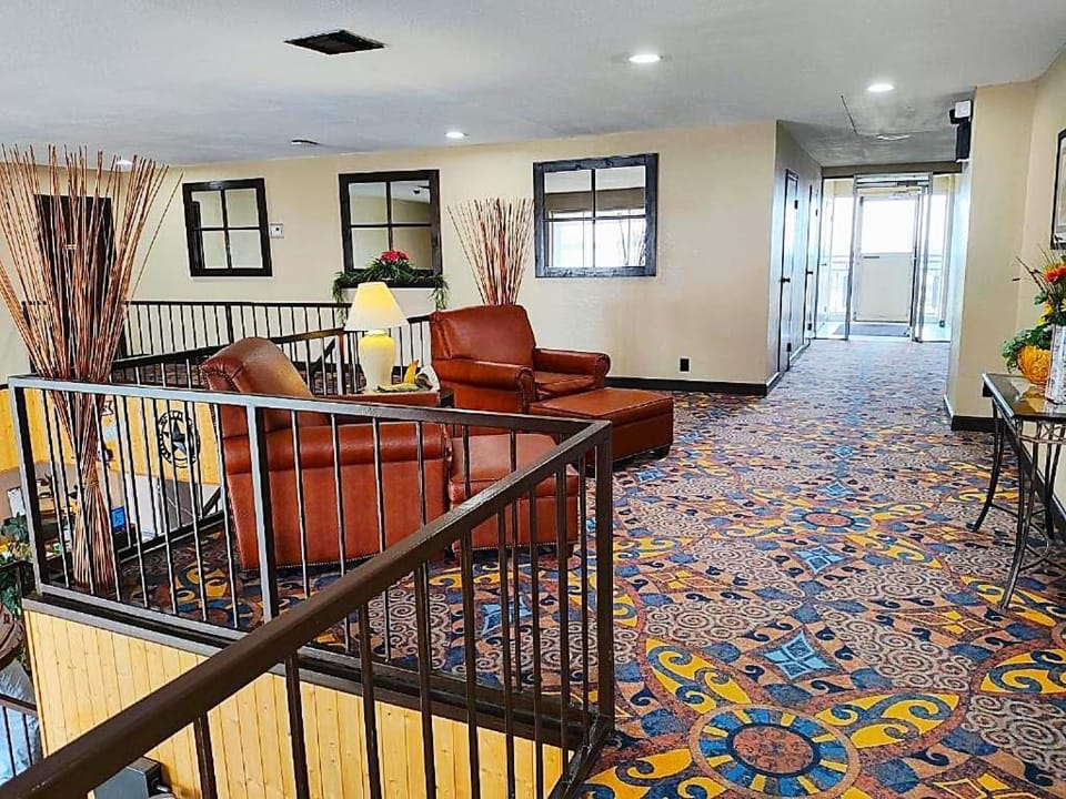 The Lodge at Russell - Russell Inn Motel in Kansas