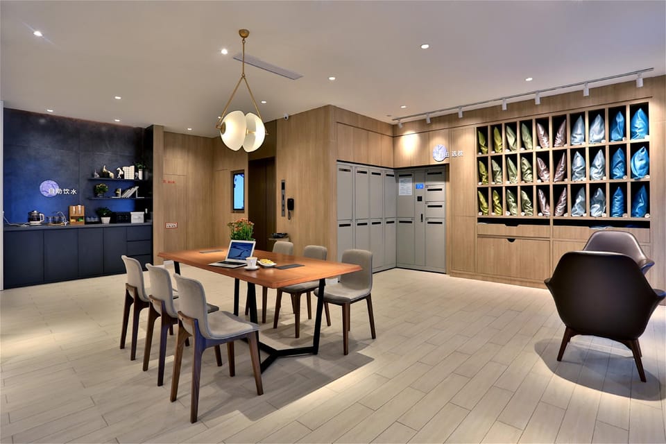 Hanting Premium Hotel Hangzhou Wulinmen Hushu South Road Hotel in Hangzhou