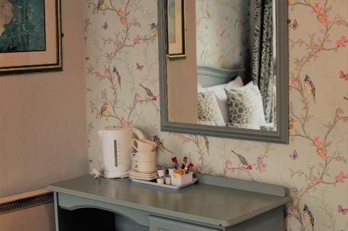 The Waterfront Townhouse Accommodation Hotel in Kilkenny City