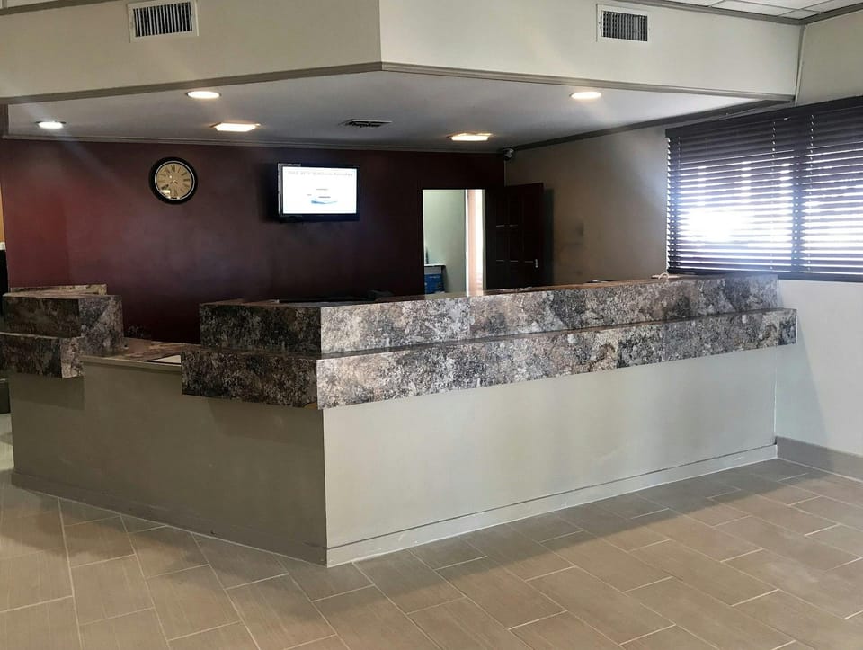 Red Roof Inn & Suites San Angelo Hotel in San Angelo