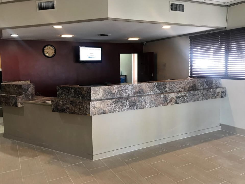 Red Roof Inn & Suites San Angelo Hotel in San Angelo