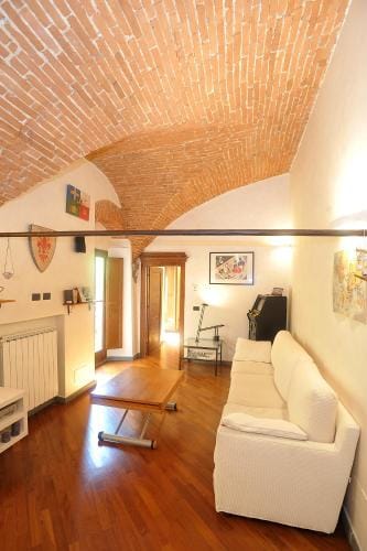 Merville House Hotel in Florence
