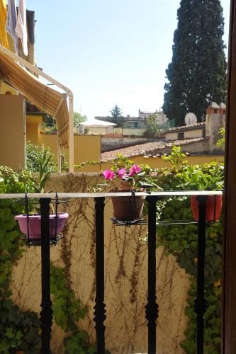 Merville House Hotel in Florence
