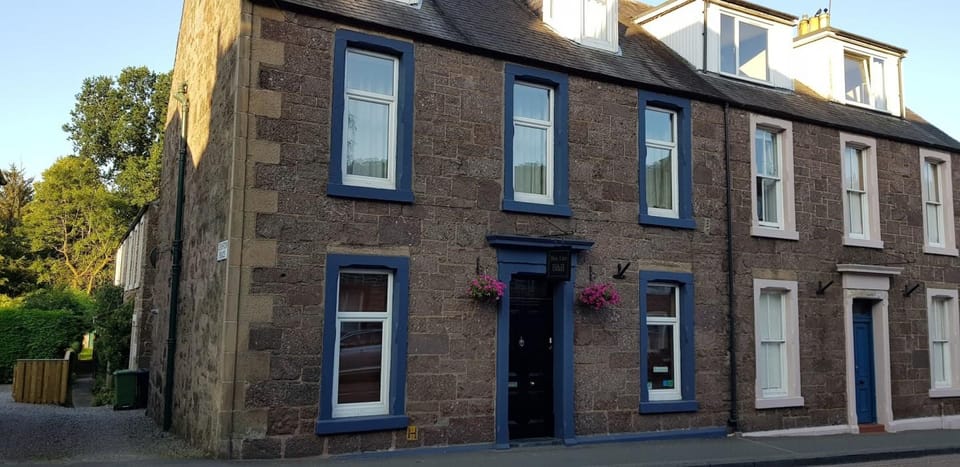 Ben A'an House Hotel in Scotland