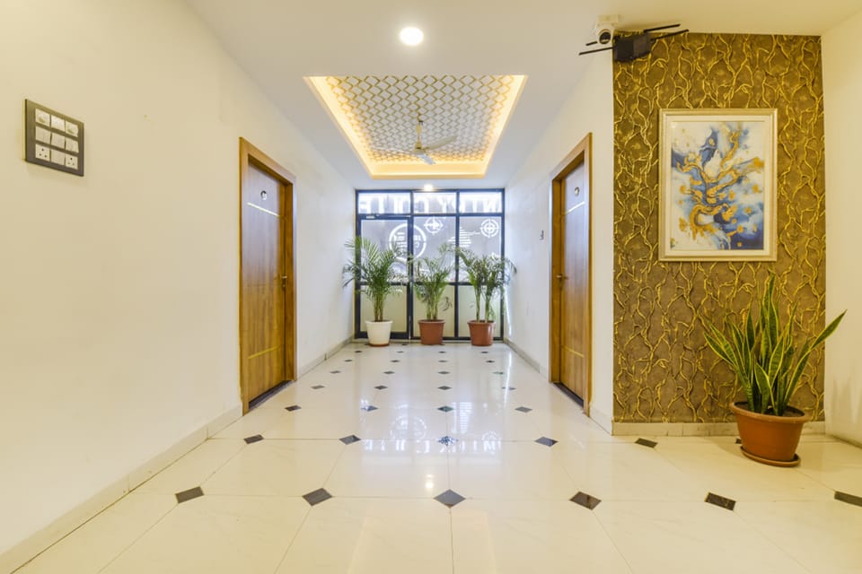 Fabhotel Prime Signor - Airport Hotel in India