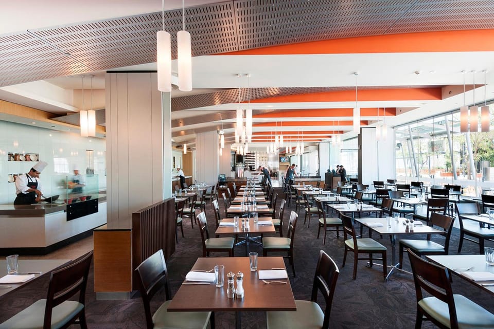 Crown Promenade Perth Hotel Hotel in Perth