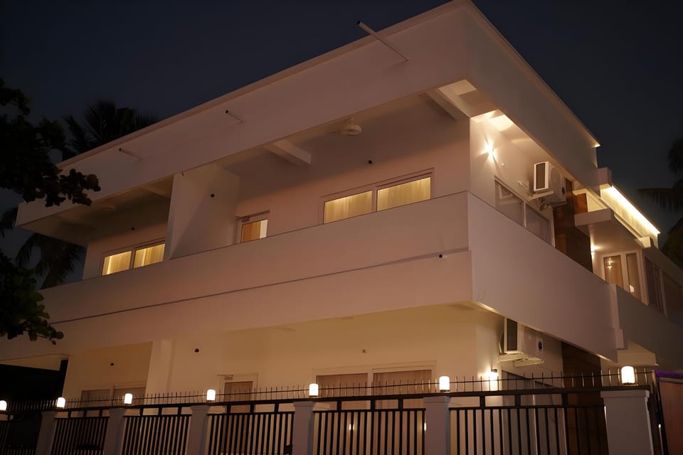 Golden Sands Cherai Hotel in Vypin