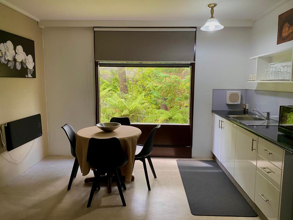 West Coaster Motel Motel in Queenstown