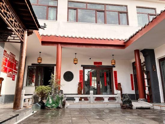 Zhangye Yinshan Small Structure Hotel in China
