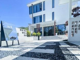 Habitat Summer · Wild Luxury Family Home Party Pool Party Design Homestay Hotel in Hangzhou