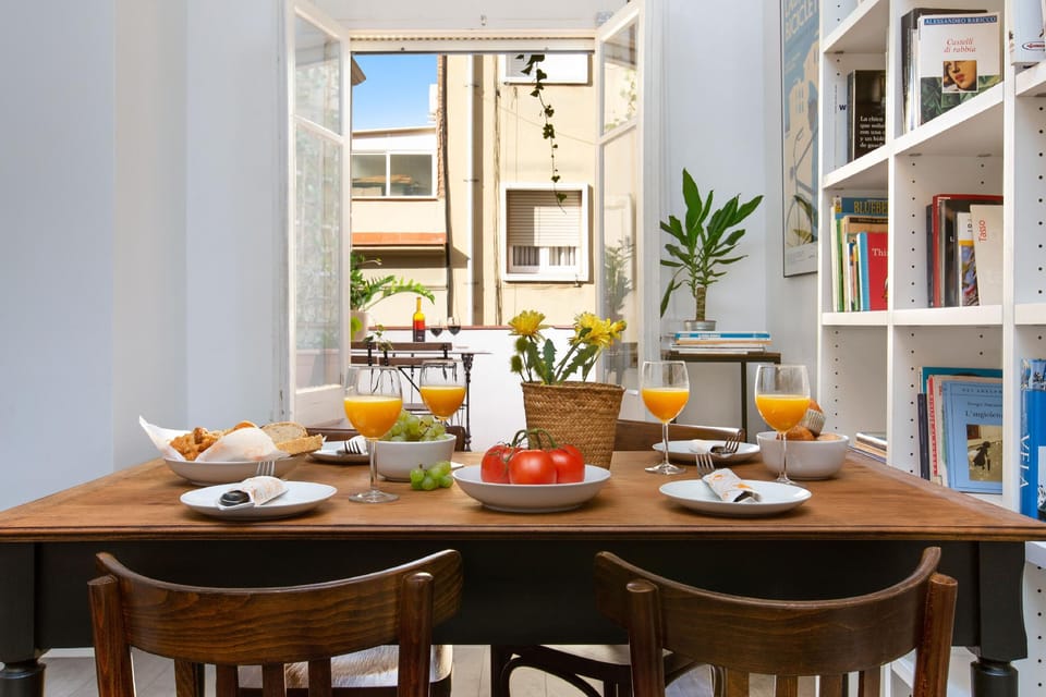 Stay U-nique Apartment Legalitat Hotel in Barcelona