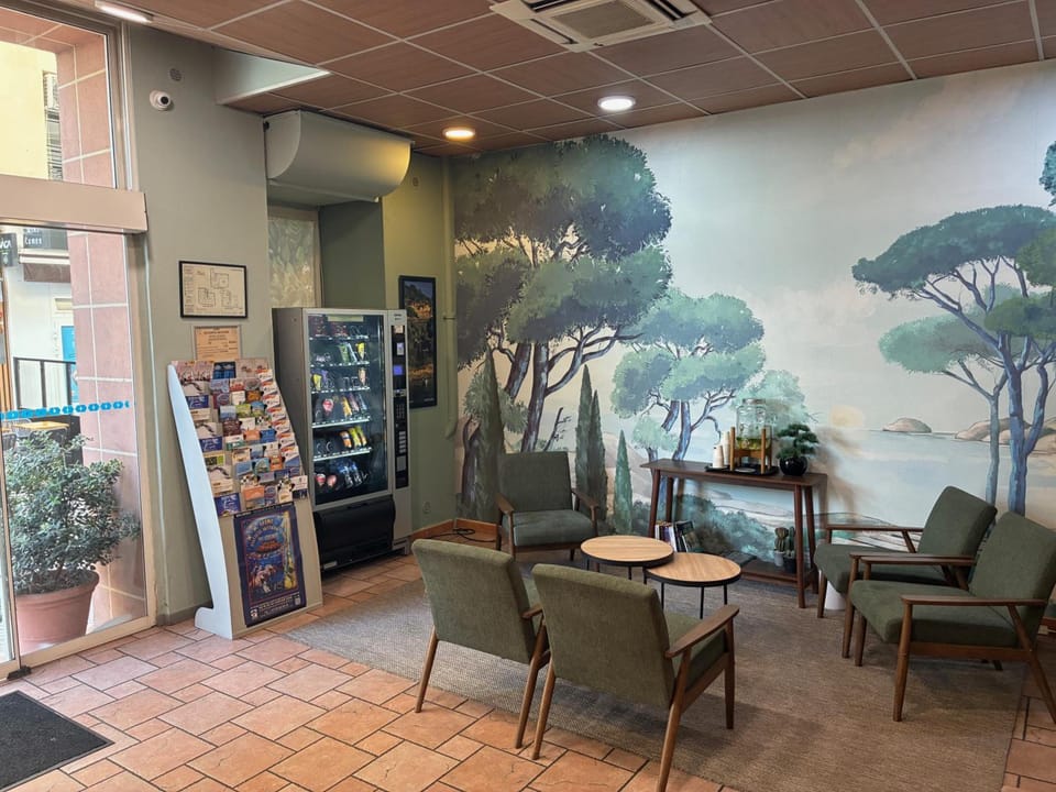 L Esterel hotel Hotel in Cannes