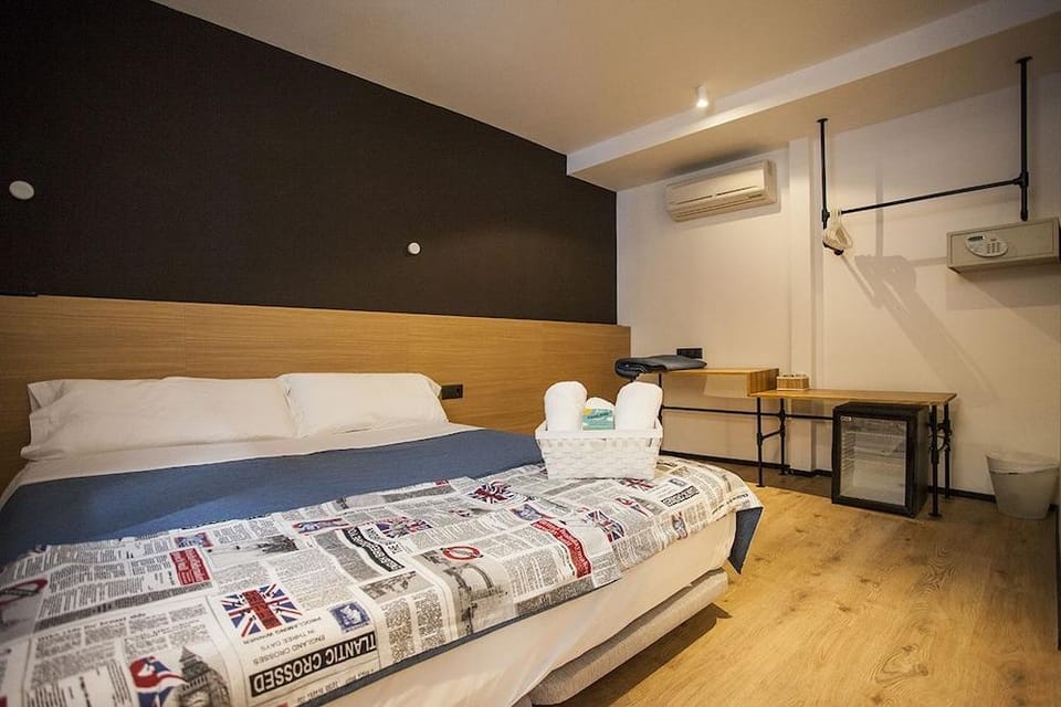 Hostal CC Malasaña Hotel in Centro