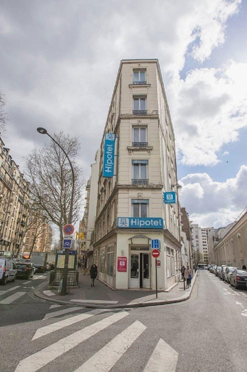 Hipotel Belgrand Edith Piaf Hotel in Paris