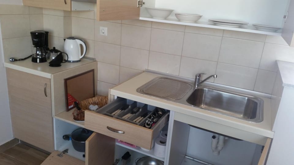 Ria's Deluxe Apartments Hotel in Faliraki, Greece