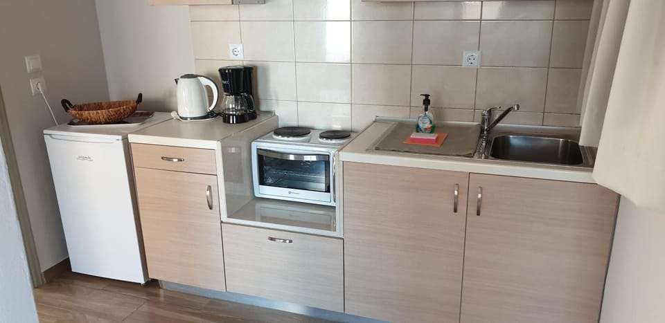 Ria's Deluxe Apartments Hotel in Faliraki, Greece