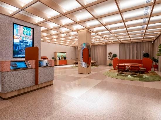 Orange Hotel Xuzhou East Station Jinlonghu Hotel in Jiangsu
