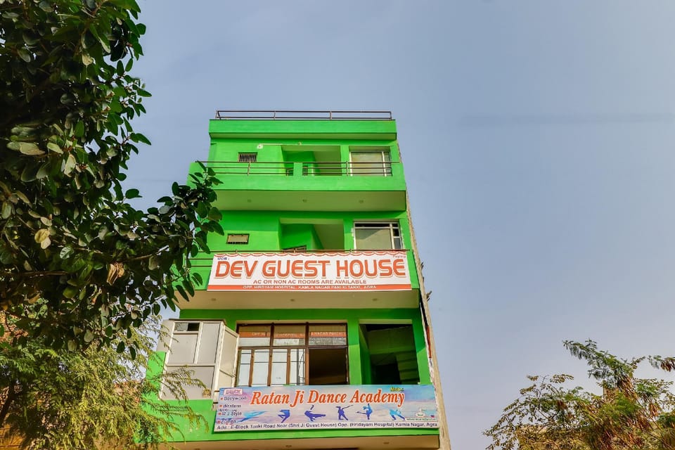 Hotel O Dev Guest House Hotel in Agra