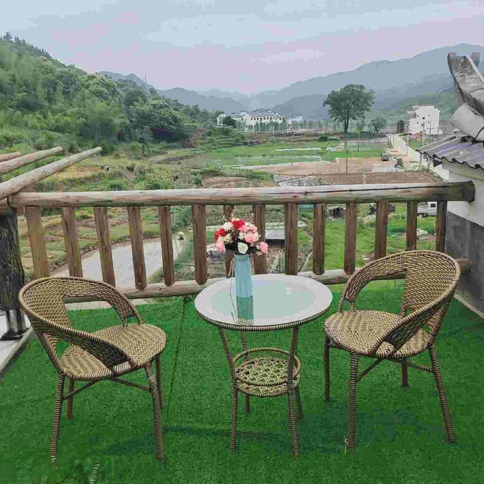 Wuyuanlou Wailou Boutique Homestay Hotel in Zhejiang