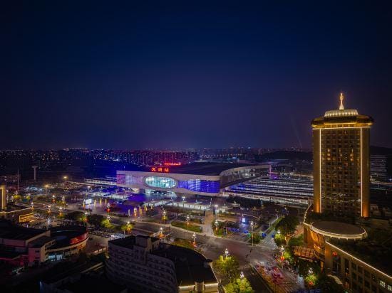 Wenhui Hotel (Wuhu High-speed Railway Station) Hotel in Nanjing