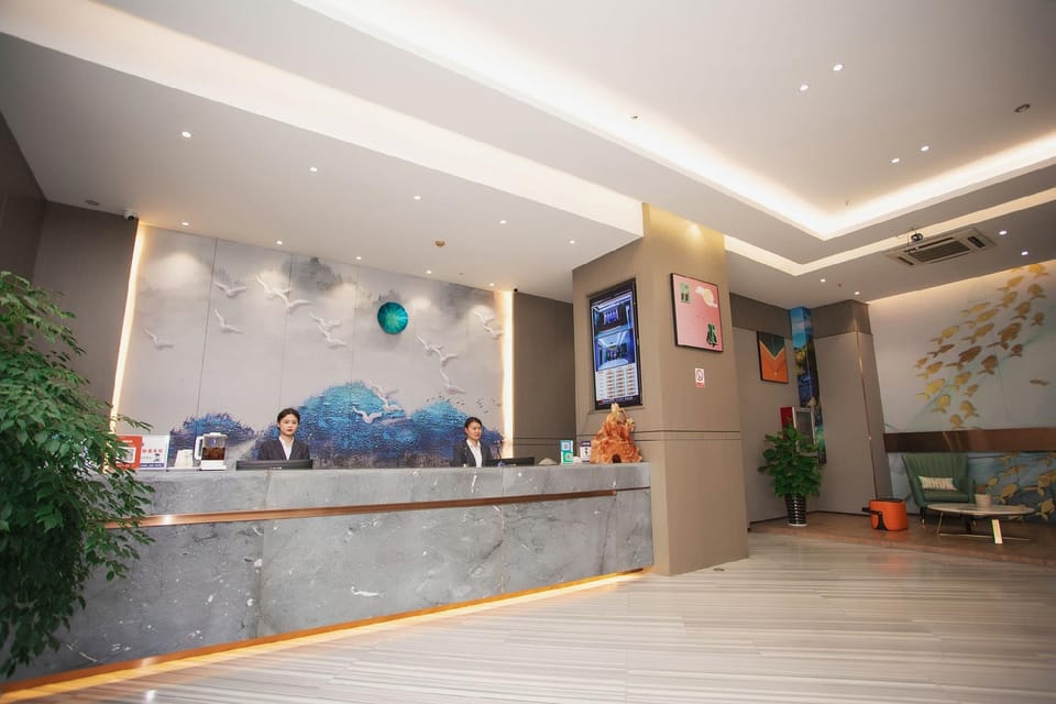 Rui'an Longsheng Business Hotel (Wuyue Square Branch) Hotel in Zhejiang