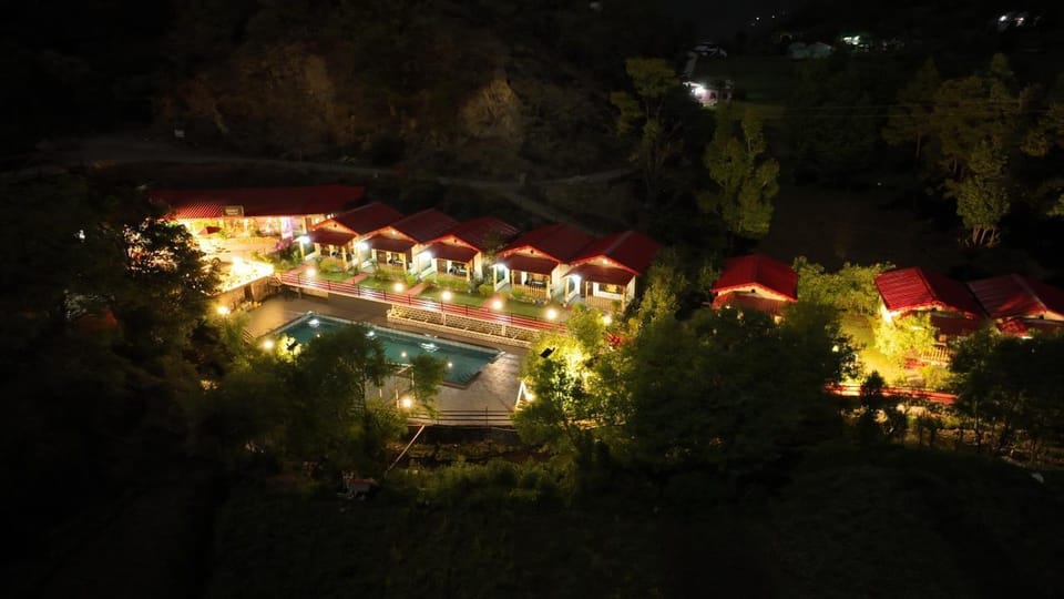 The Jungle Pool Resort in Uttarakhand