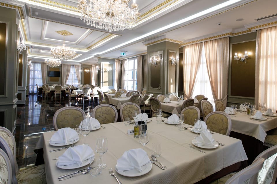 Elite Palace Hotel in Tirana