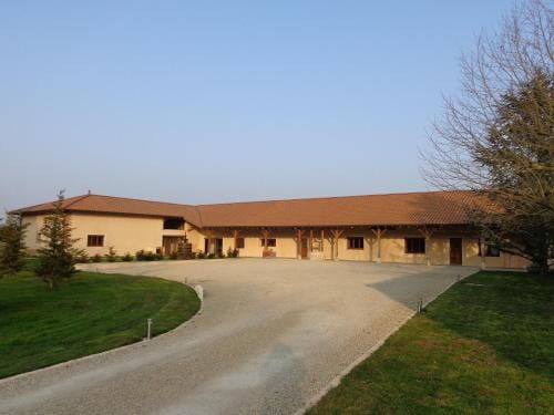 Domaine de la Garde Hotel in Bourgogne-Franche-Comté