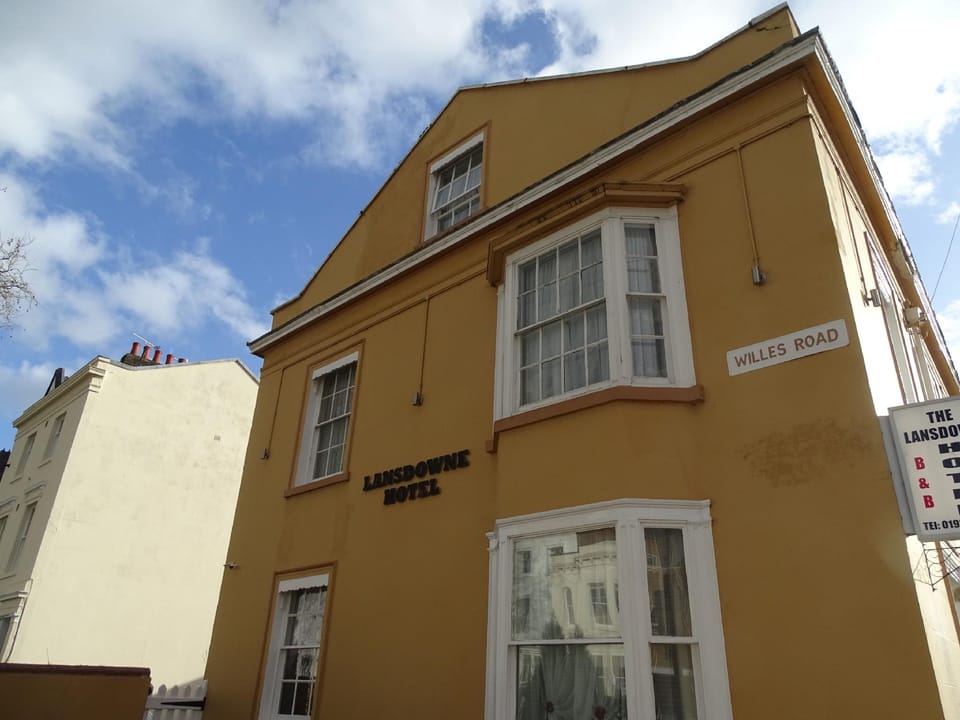 Lansdowne hotel Hotel in Royal Leamington Spa