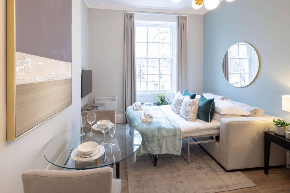 Redmayne House Hotel in Bristol