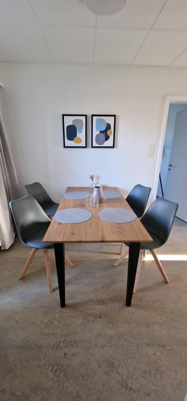 K190 - 2BDR Apartment close to Zurich Airport Hotel in Zurich City