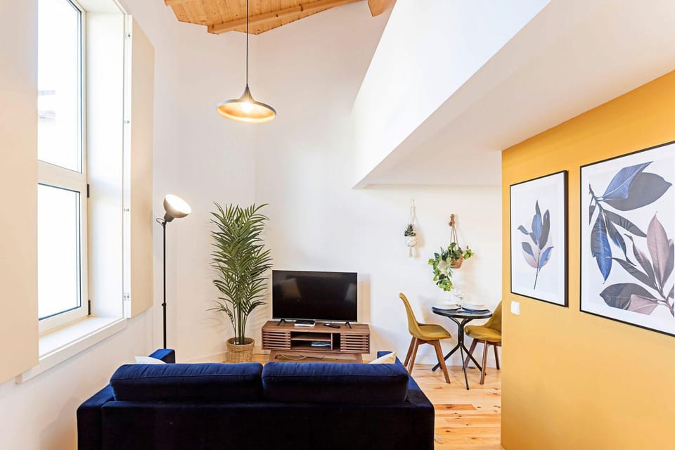 Vila Burgães by LovelyStay Hotel in Porto