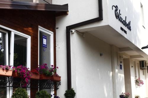 Elizabeth House Hotel in Skopje