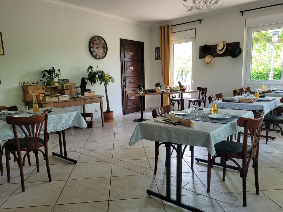 Le cèdre bleu Hotel in Provence-Alpes-Côte d'Azur