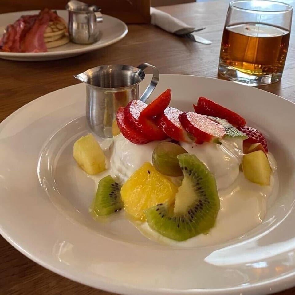 Horse and Hound Country Inn Hotel in England
